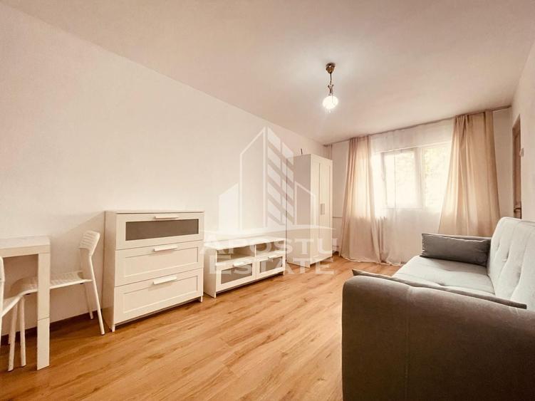 Garsonieră decomandată în Micălaca