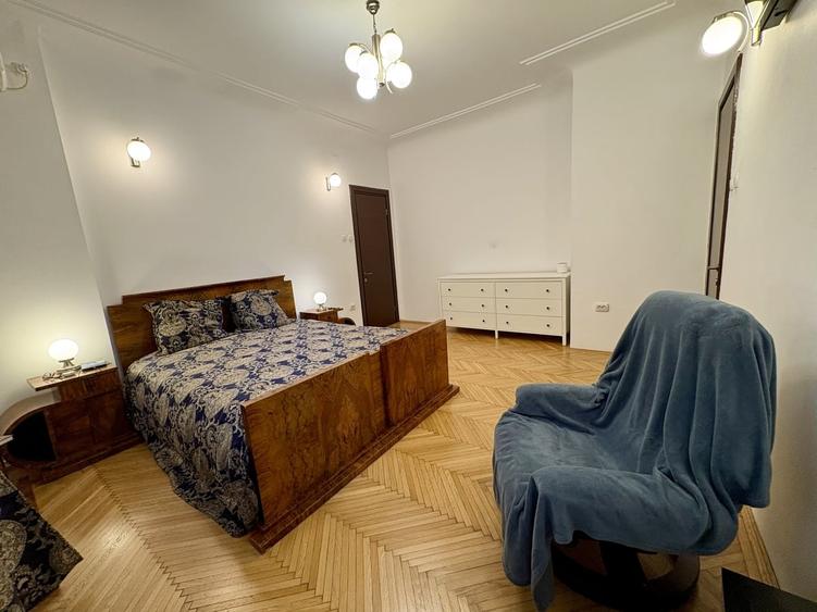 Casă cu 4 camere cu Teren 300 Mp în Ultracentral