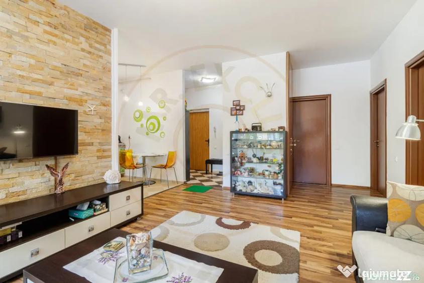 Apartament cu 3 camere decomandat, mobilat în Nord