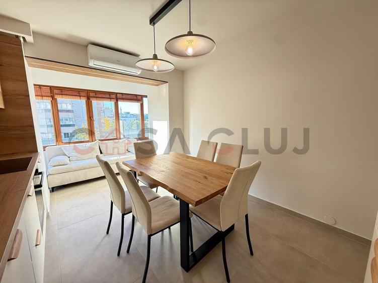 Apartament cu 3 camere decomandat, mobilat în Central