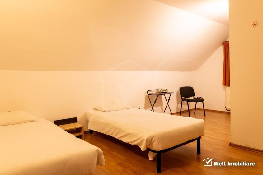 Casă individuală cu 15 camere cu Canalizare în Zorilor