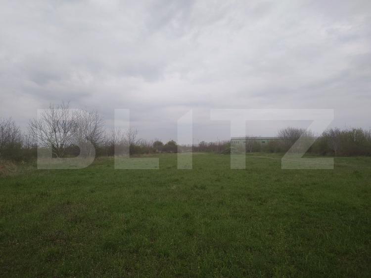 Teren agricol intravilan de 3515 mp, în Exterior Sud