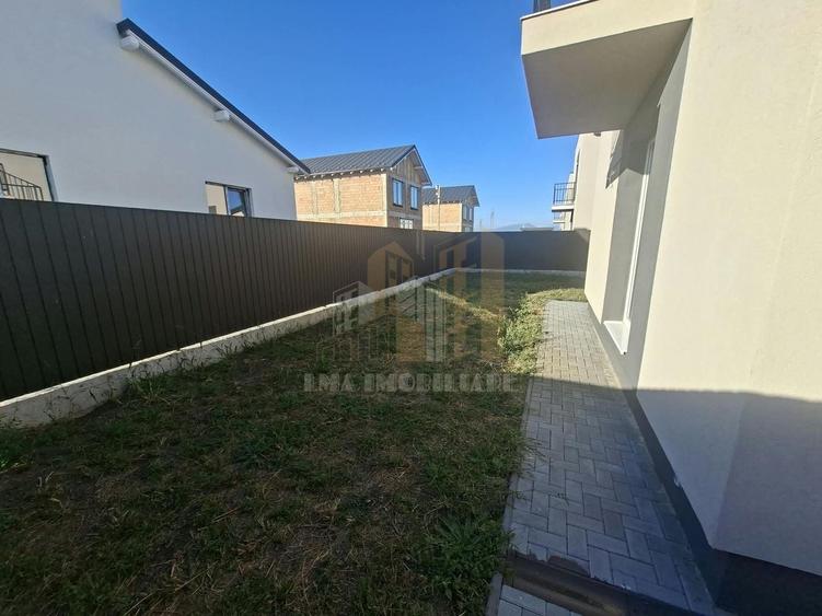 Casă individuală cu 4 camere cu Canalizare în Sânpetru