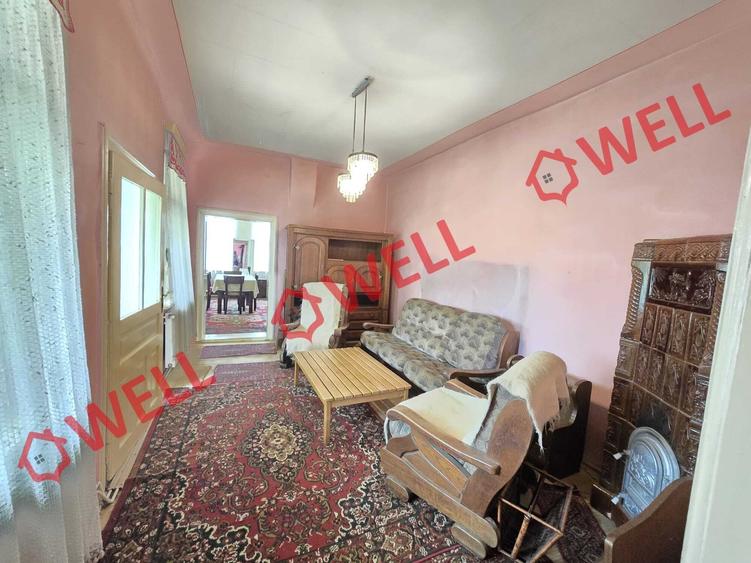 Casă cu 2 camere cu Teren 2000 Mp în Aita Mare
