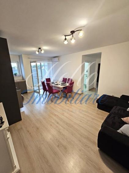 Apartament cu 3 camere semidecomandat, mobilat în Florești