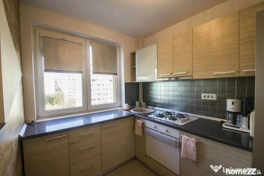Apartament cu 2 camere semidecomandat în Colentina