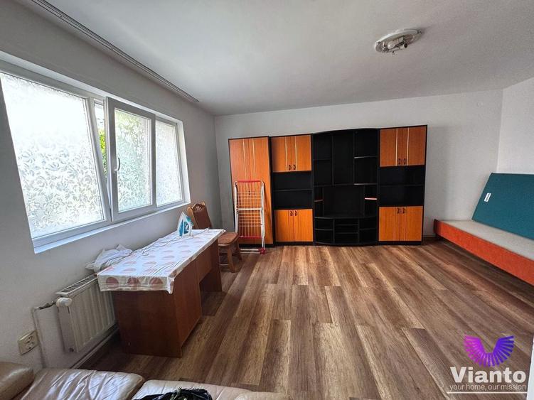 Apartament cu 4 camere decomandat, mobilat în Ștrand