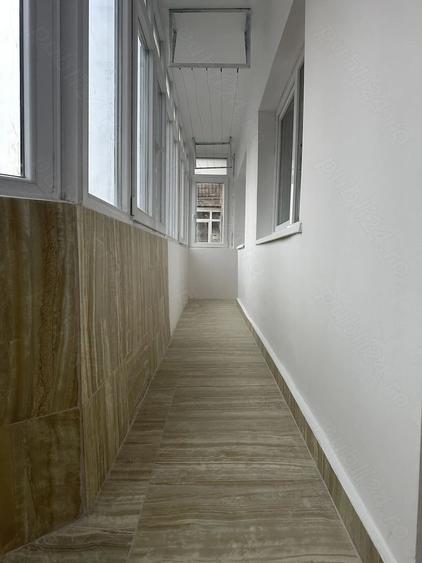 Apartament cu 3 camere semidecomandat, mobilat în Lacul Tei