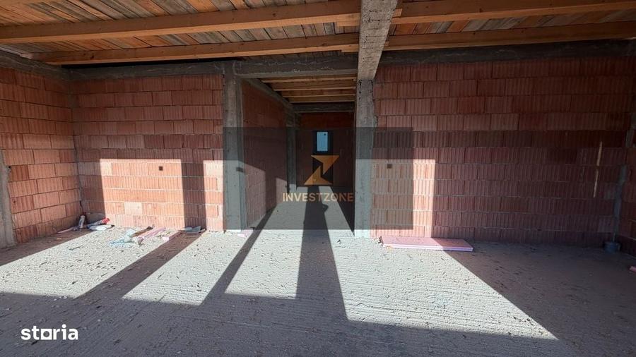 Casă cu 4 camere cu Teren 500 Mp în Sântandrei