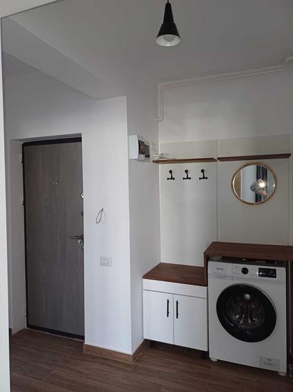 Apartament cu 2 camere decomandat în Apărătorii Patriei