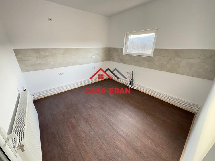 Casă individuală cu 4 camere cu Teren 1003 Mp în Brebu Mânăstirei