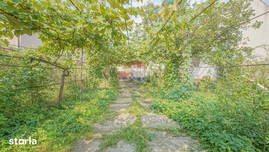 Casă cu 3 camere cu Teren 553 Mp în Bartolomeu