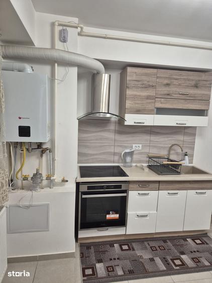 Apartament cu 3 camere în Mioriței