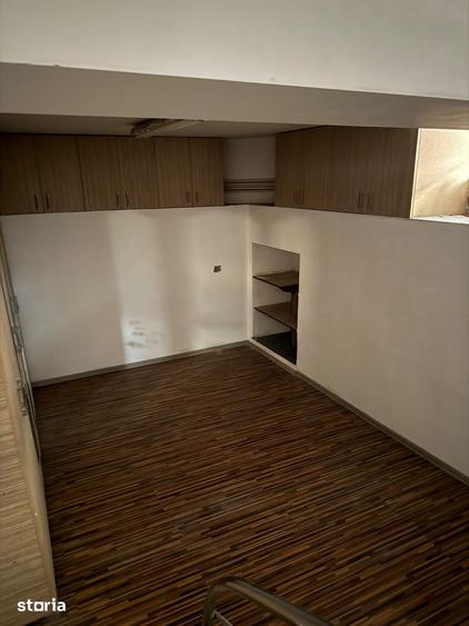Apartament cu 4 camere în Calea București