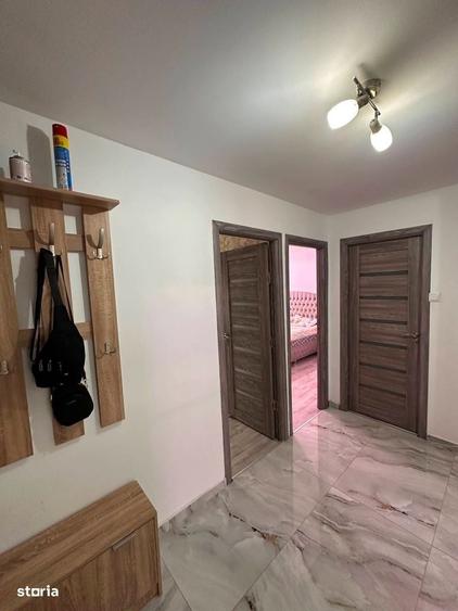 De vanzare apartament cu 3 camere si balcon, etajul 2, renovat, 70mp - 12