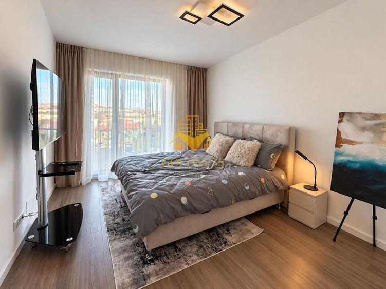 Apartament cu 2 camere semidecomandat, mobilat în Semicentral