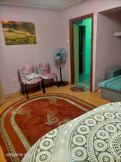 Apartament cu 2 camere decomandat în Micro 19