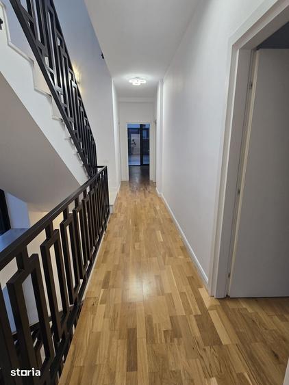 Casă cu 5 camere cu Teren 200 Mp în Central