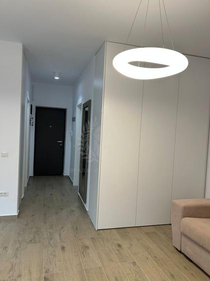 Garsonieră decomandată, mobilată în Albert