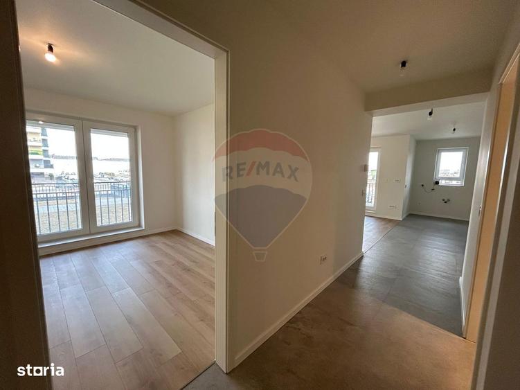 Apartament cu 3 camere în Tractorul