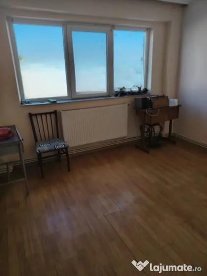 Apartament cu 2 camere decomandat în Radu Negru