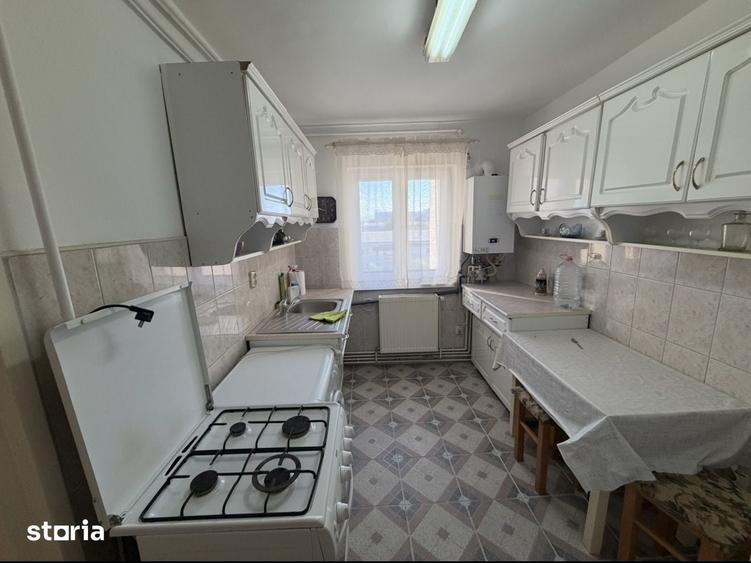 Apartament cu 2 camere în Micro 14