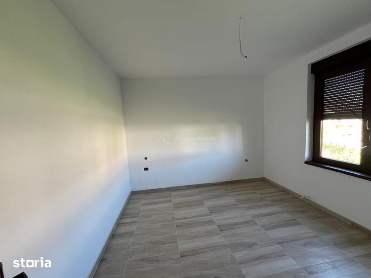 Casă cu 7 camere decomandat cu Teren 600 Mp în Central
