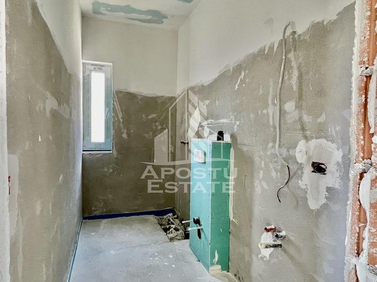 Casă individuală cu 4 camere cu Canalizare în Giarmata