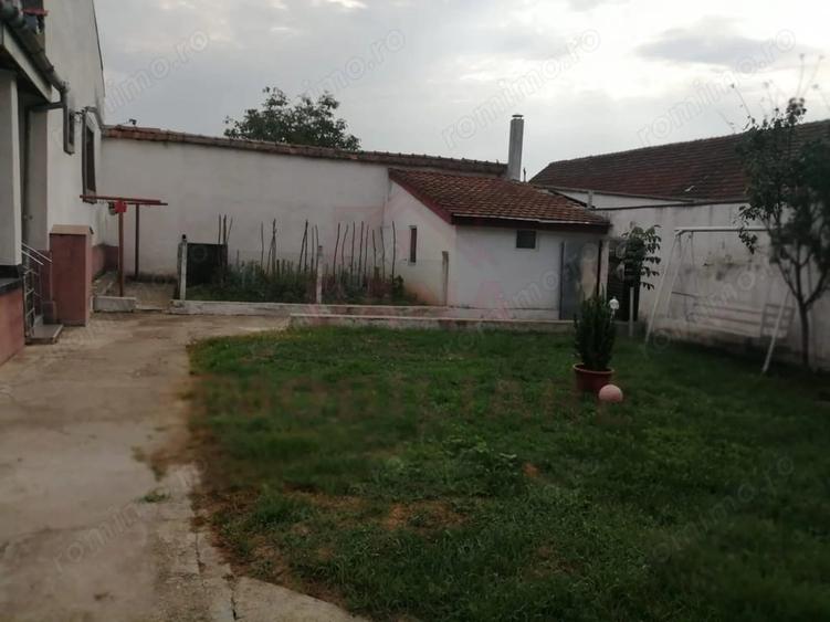 Casă cu 3 camere cu Teren 910 Mp în Buchin