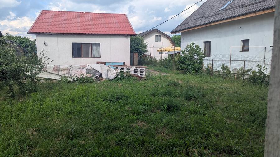 Casă individuală cu 2 camere cu Canalizare în Central