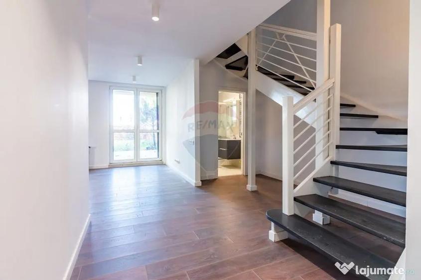Casă cu 5 camere cu Teren 252 Mp în Corbeanca