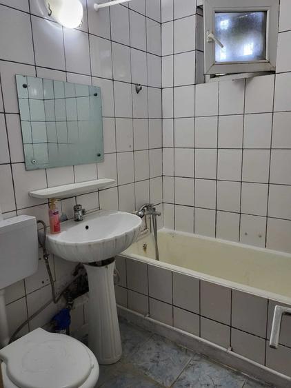 Apartament cu 2 camere semidecomandat în Crevedia
