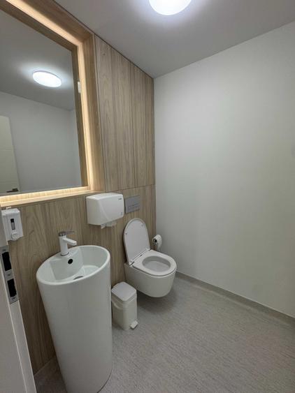Spațiu comercial, de 100 mp, în Popoveni