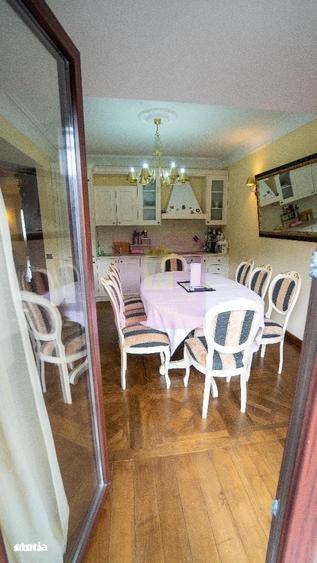 Apartament cu 4 camere decomandat în Clăbucet