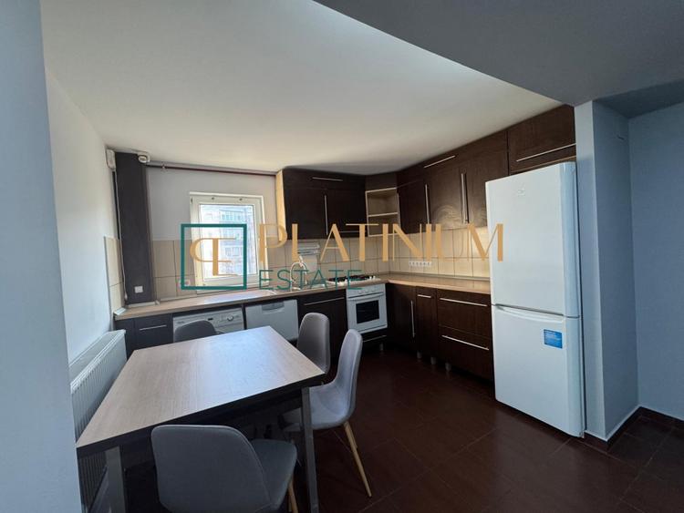 Apartament cu 2 camere semidecomandat, mobilat în Complex Studențesc