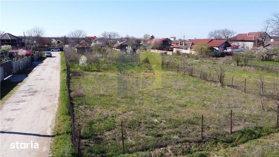 Teren de 398 mp, în Malu Mare