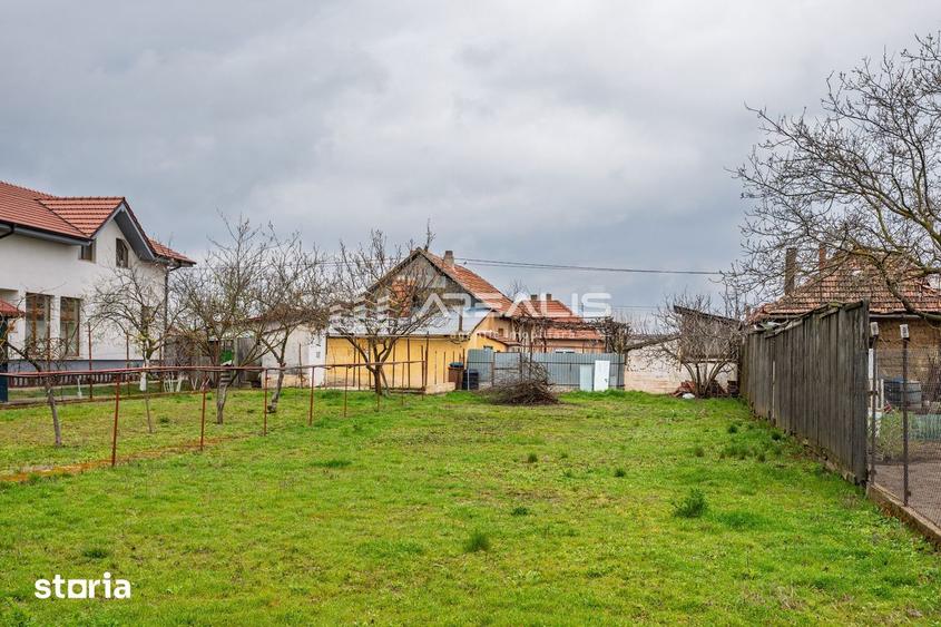 Casă cu 2 camere cu Teren 1093 Mp în Vladimirescu