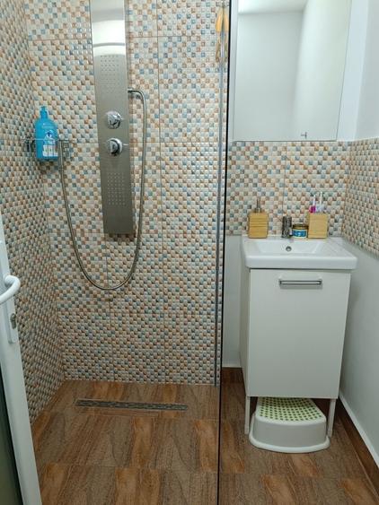 Apartament cu 4 camere decomandat în Nicolae Titulescu