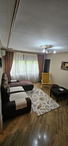 Apartament cu 2 camere semidecomandat în Colentina