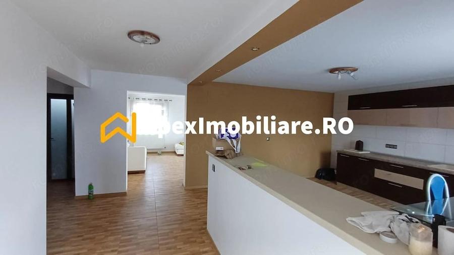 Casă cu 4 camere cu Teren 883 Mp în Varlaam
