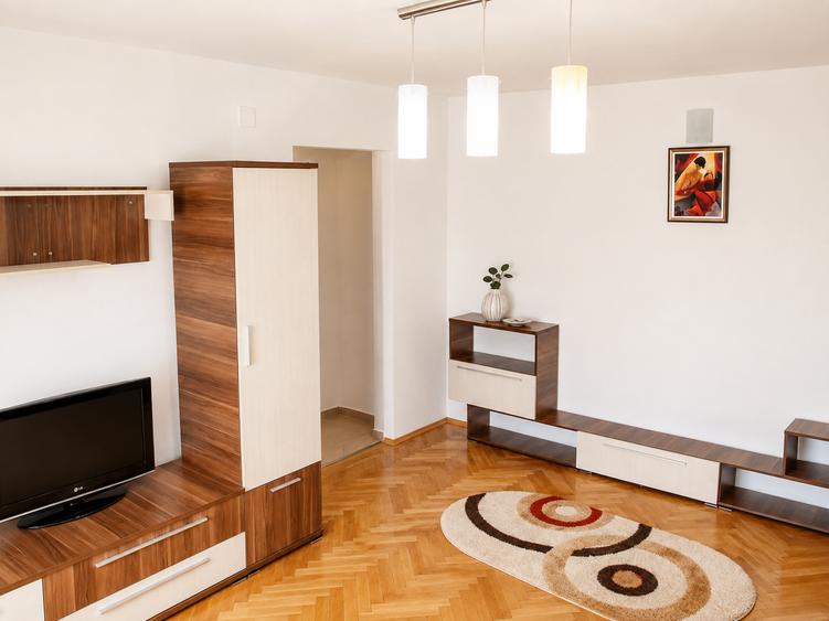 Apartament cu 2 camere în Bd. Independenței