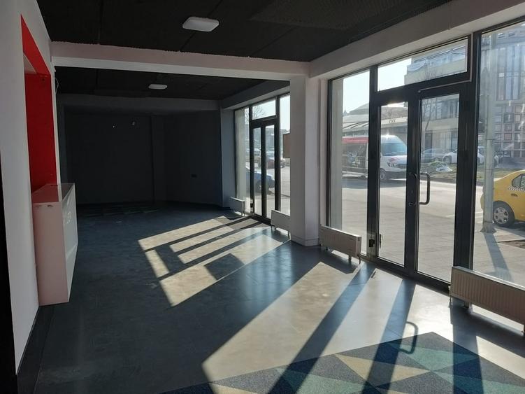 Spațiu comercial, de 73 mp, în Faleza Nord