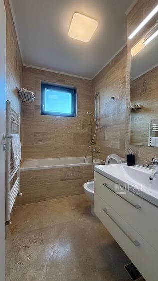 Apartament cu 3 camere decomandat, mobilat în Între Lacuri