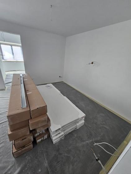 Apartament cu 3 camere decomandat în Decebal