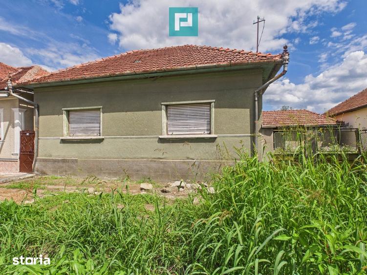 Casă cu 3 camere cu Teren 2000 Mp în Gurahonț