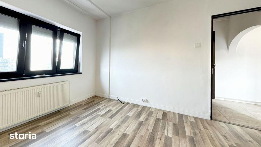 Apartament cu 3 camere decomandat, mobilat în Vitan