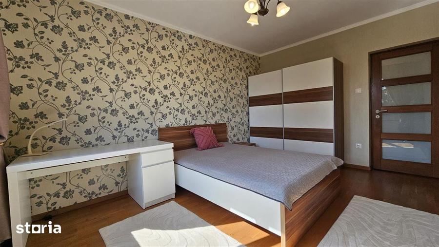 Apartament cu 4 camere în Gruia