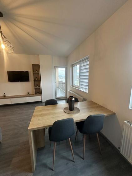 Inchiriez apartament cu parcare subterana - 3