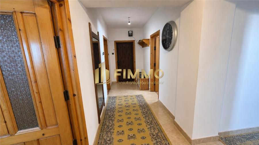 Apartament cu 3 camere decomandat în Obcini