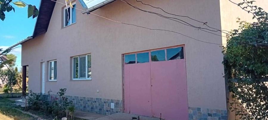 Casă cu 3 camere în Florești